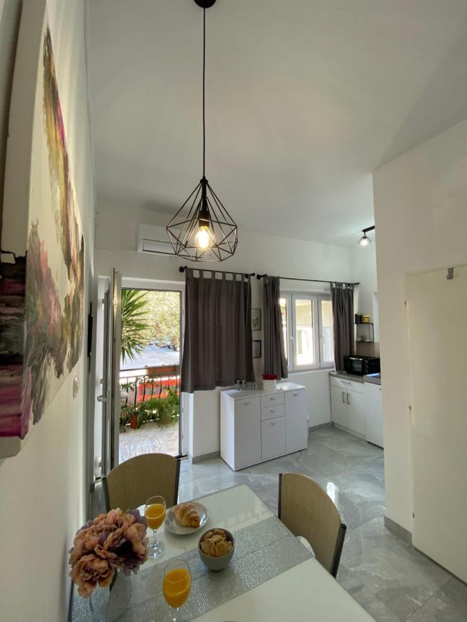 Apartment Sara Трогир Экстерьер фото