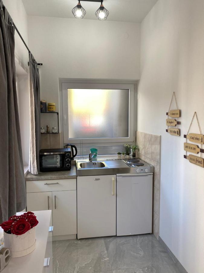 Apartment Sara Трогир Экстерьер фото