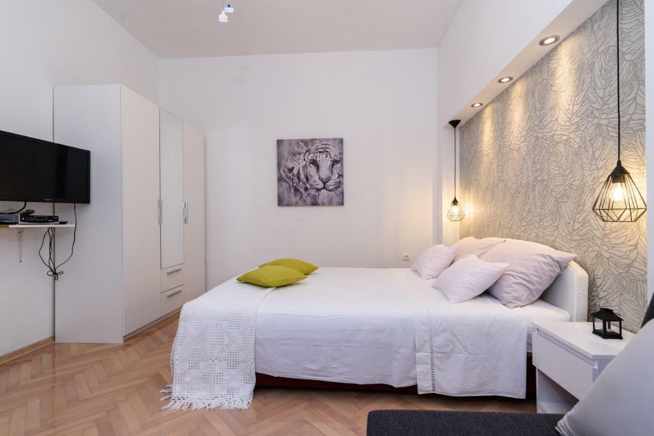Apartment Sara Трогир Экстерьер фото